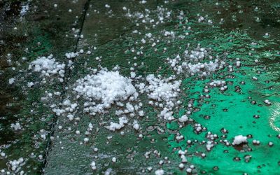 Toiture abîmée par la grêle